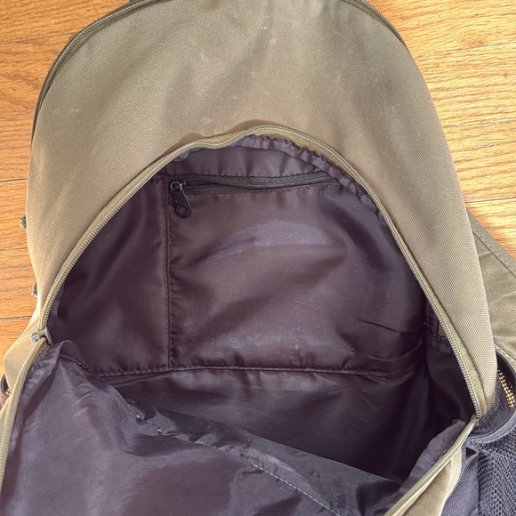 Adidas Backpack - Picture 3 of 4